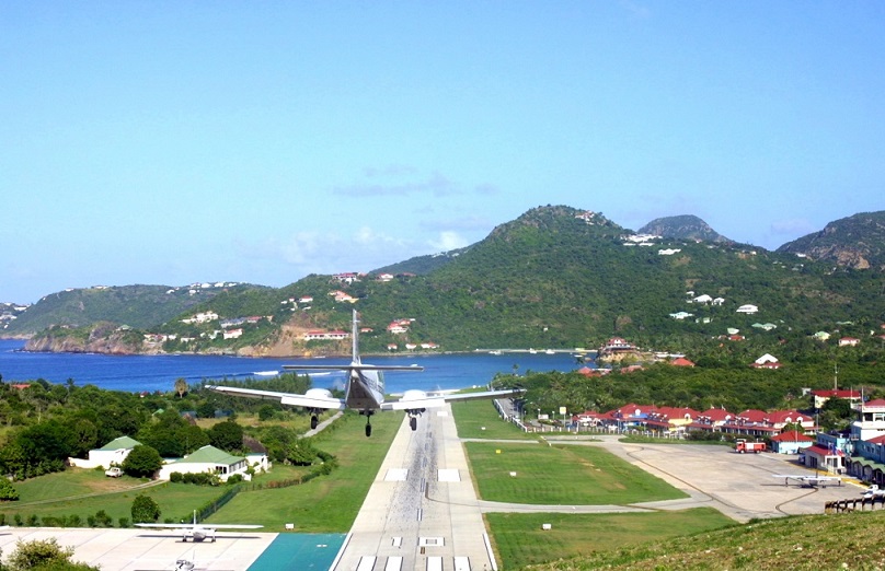 Landing In St. Barths