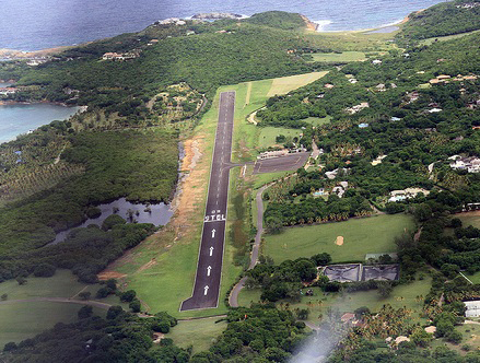 Mustique (MSQ) Airport